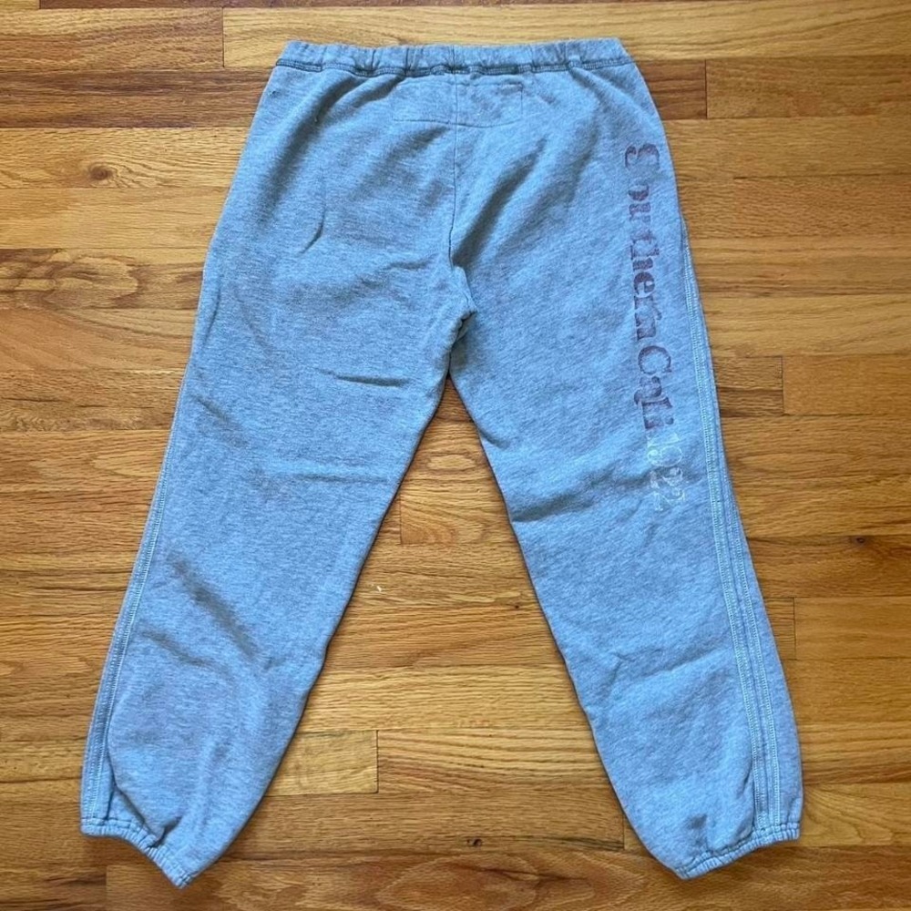 Y2k Lowrise Grey Hollister Sweatpants 2000s Size XS Embroidered Red Bird Good - Picture 4 of 6